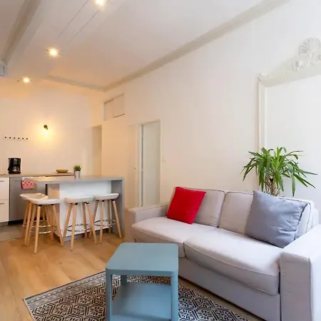 Apartment Magnifique 2 Pieces - Plein Centre - Tram 1 Min